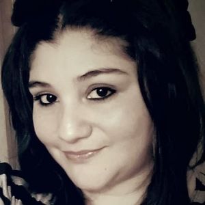 Meet your Posher, Dee